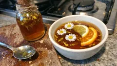 Pampeliškový sirup se sedmikráskami: jarní vůně v lahvi s citronem a pomerančem