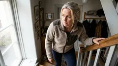 Problémy při chůzi po schodech? Vyzkoušejte toto cvičení na posílení kloubů.